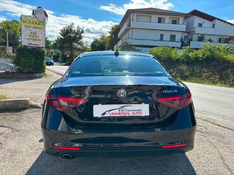 Alfa Romeo Giulia Giulia 2.2 Turbodiesel 160 CV AT8 Business