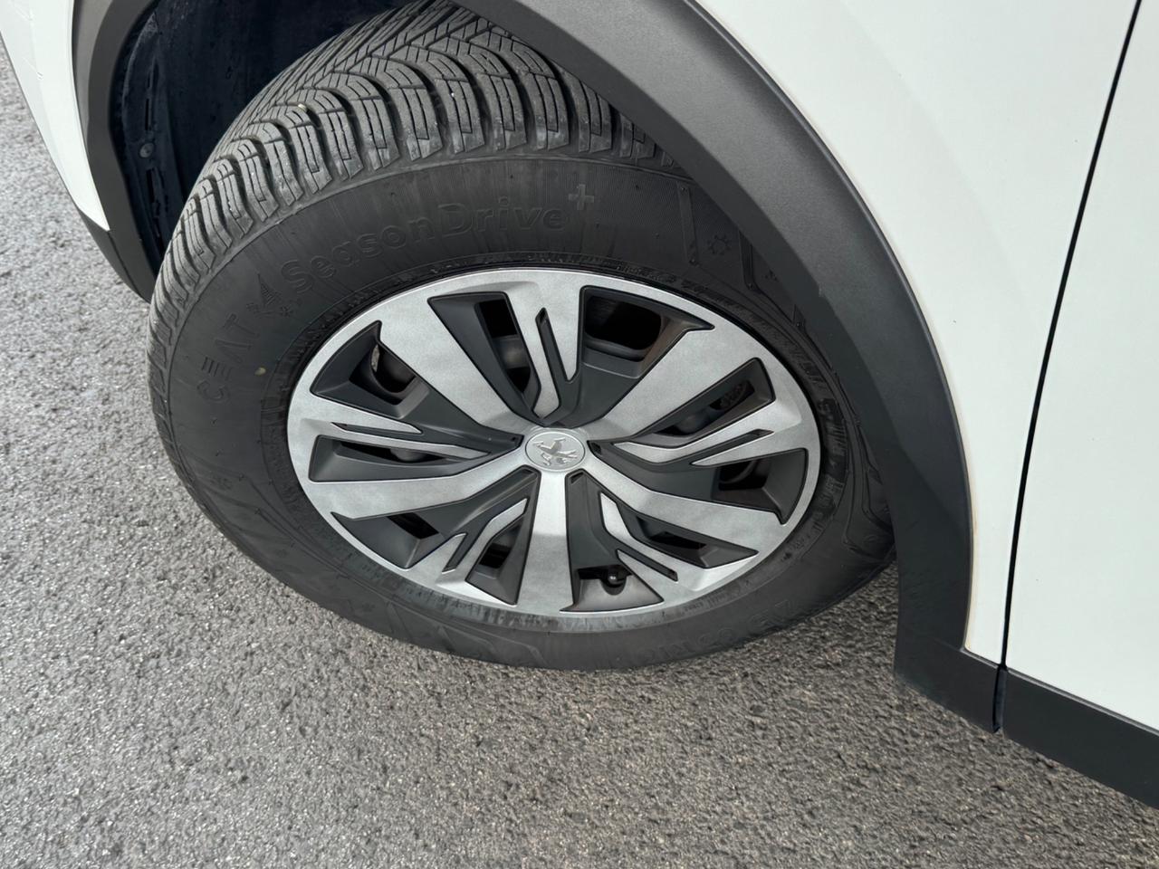 Peugeot 2008 BlueHDi 110 S&S Active Pack