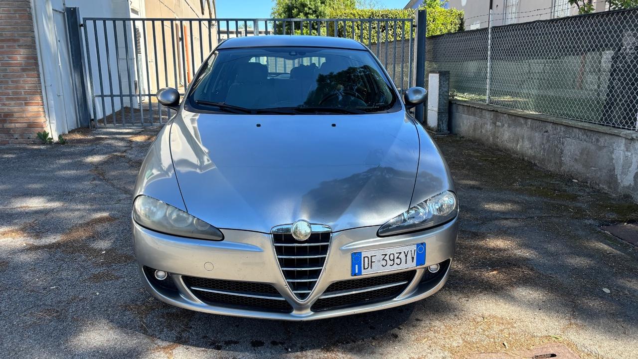 Alfa Romeo 147 1.9 JTD (120) 5 porte Distinctive