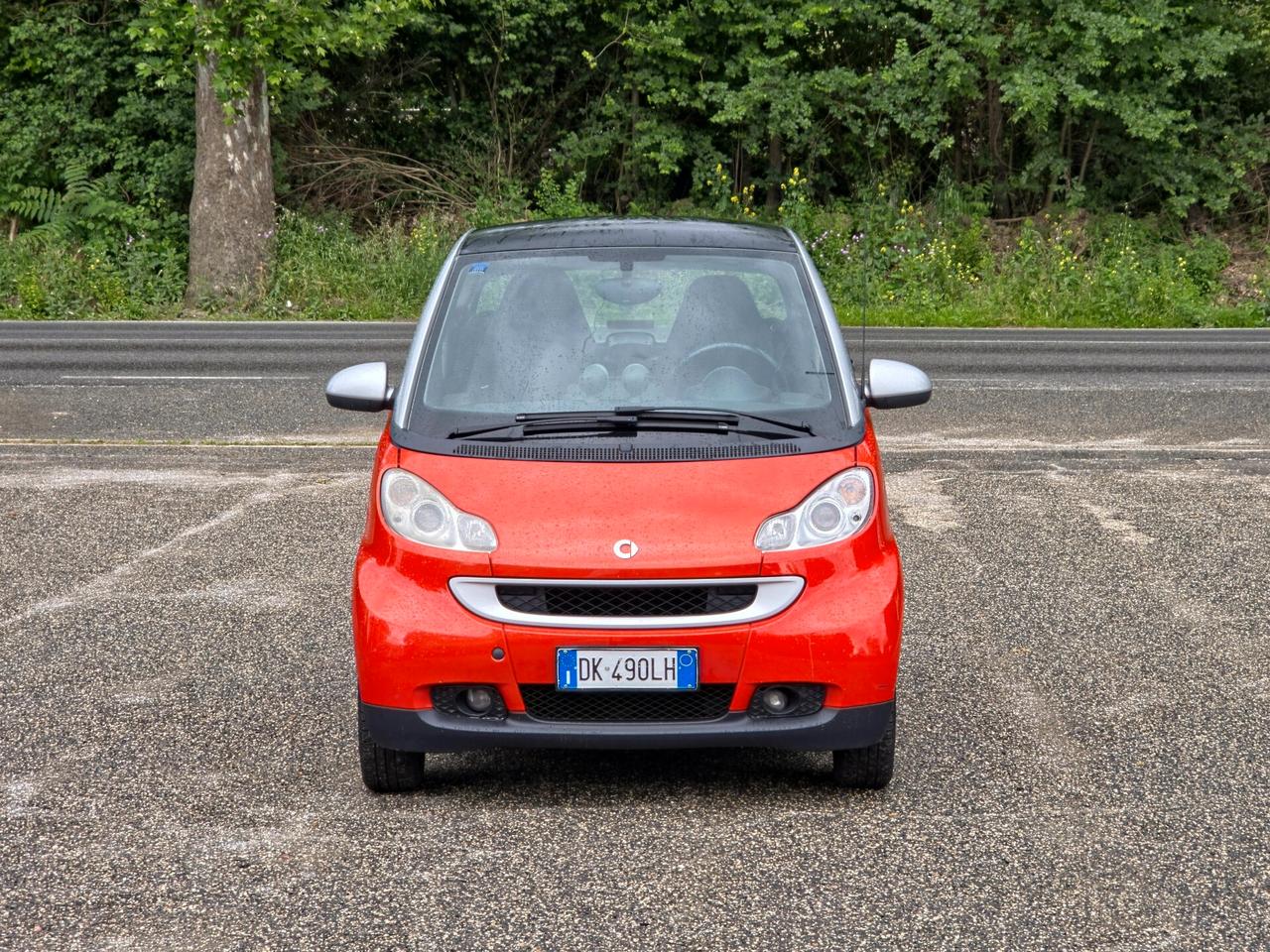 Smart ForTwo 1000 52 kW coupé limited one CV-71 2007-E4 Automatico NEO