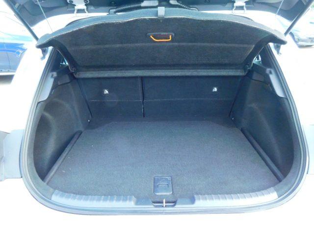 TOYOTA Corolla 1.8 Hybrid Business