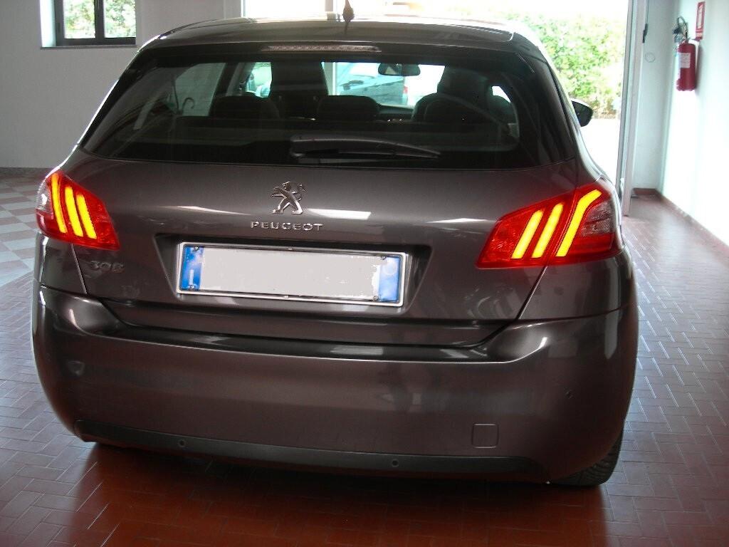 Peugeot 308 BlueHDi 120 S&S EAT6 Allure