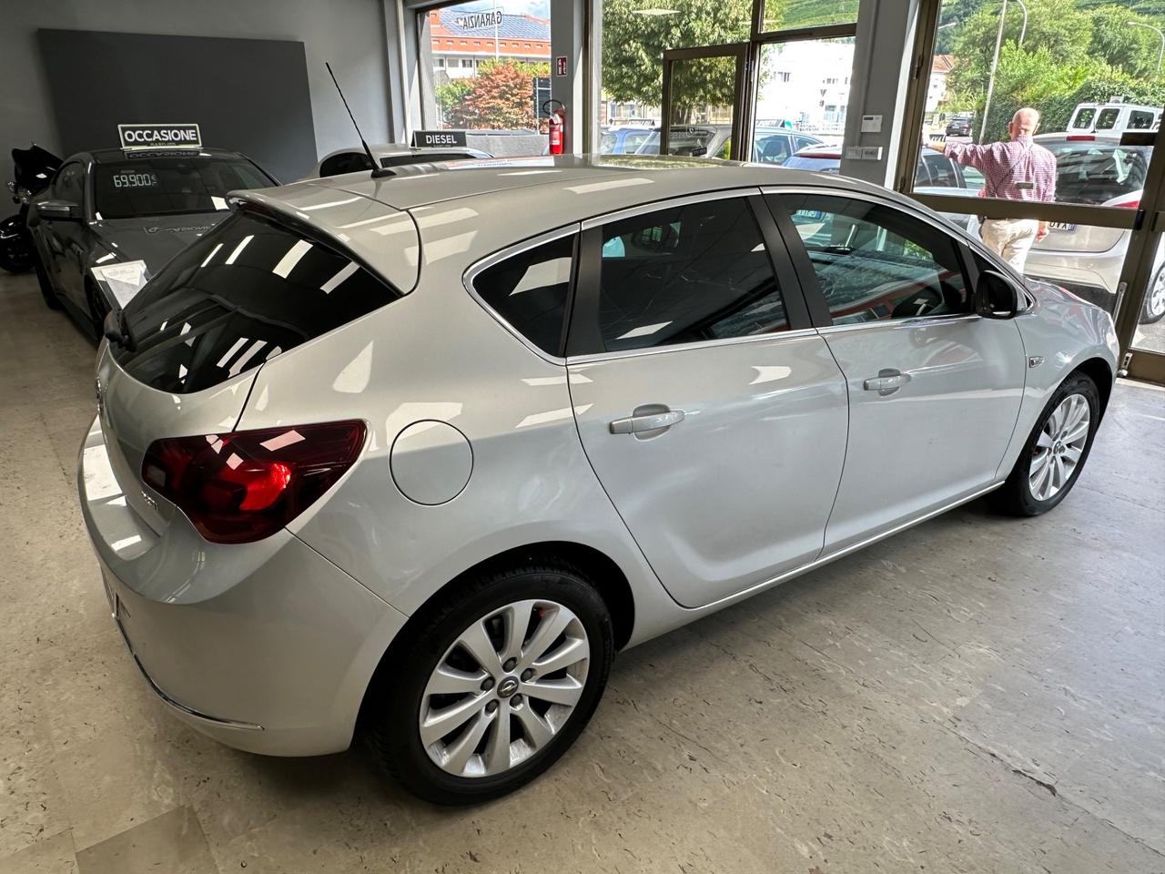 Opel Astra 1.7 CDTI 110CV 5 porte Cosmo