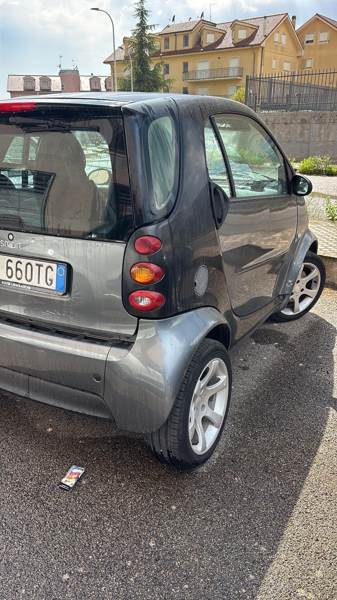 Smart ForTwo 700 coupé pure (45 kW)