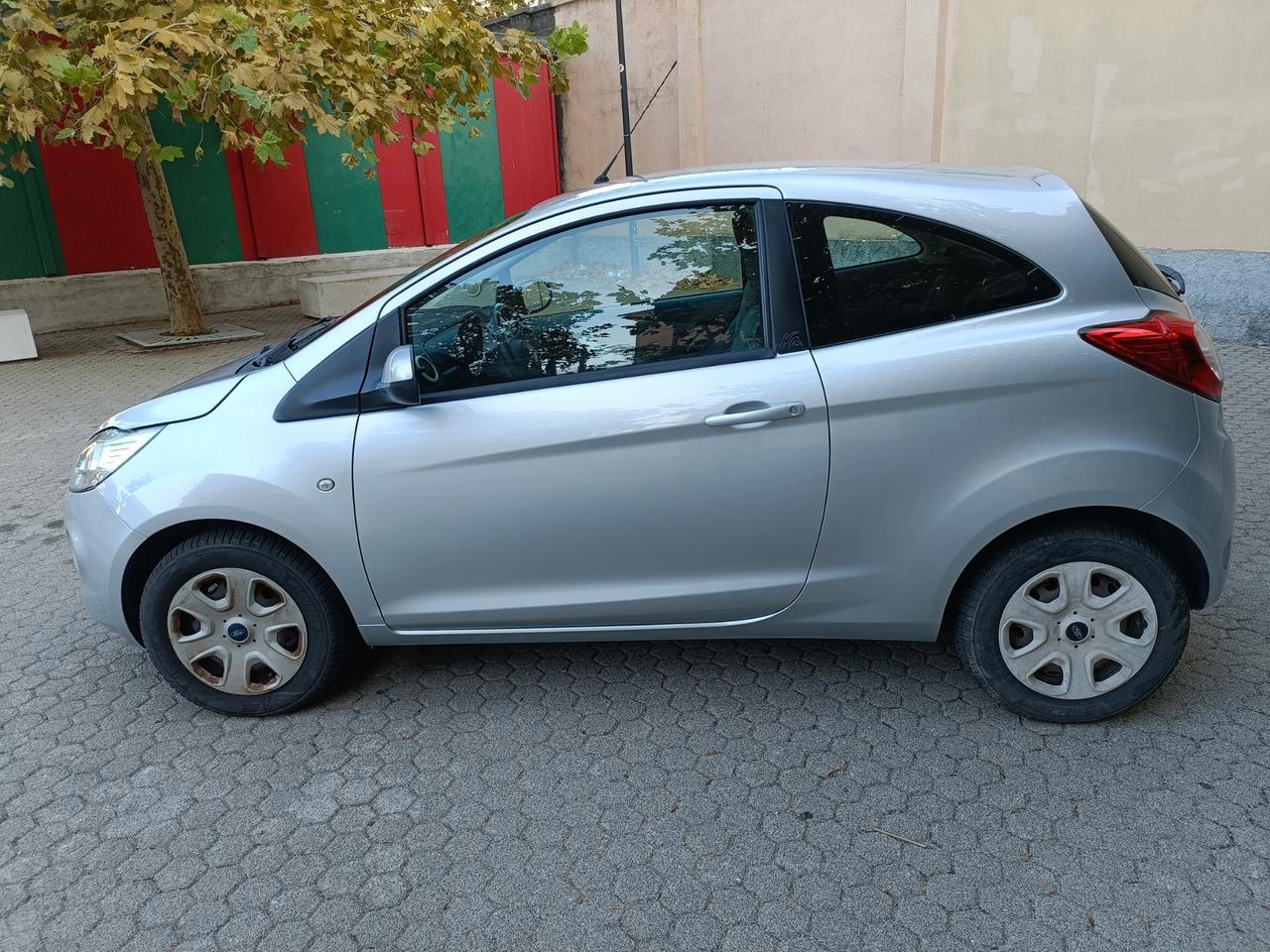 Ford Ka 1.2 8V 69 CV Black&White Edition