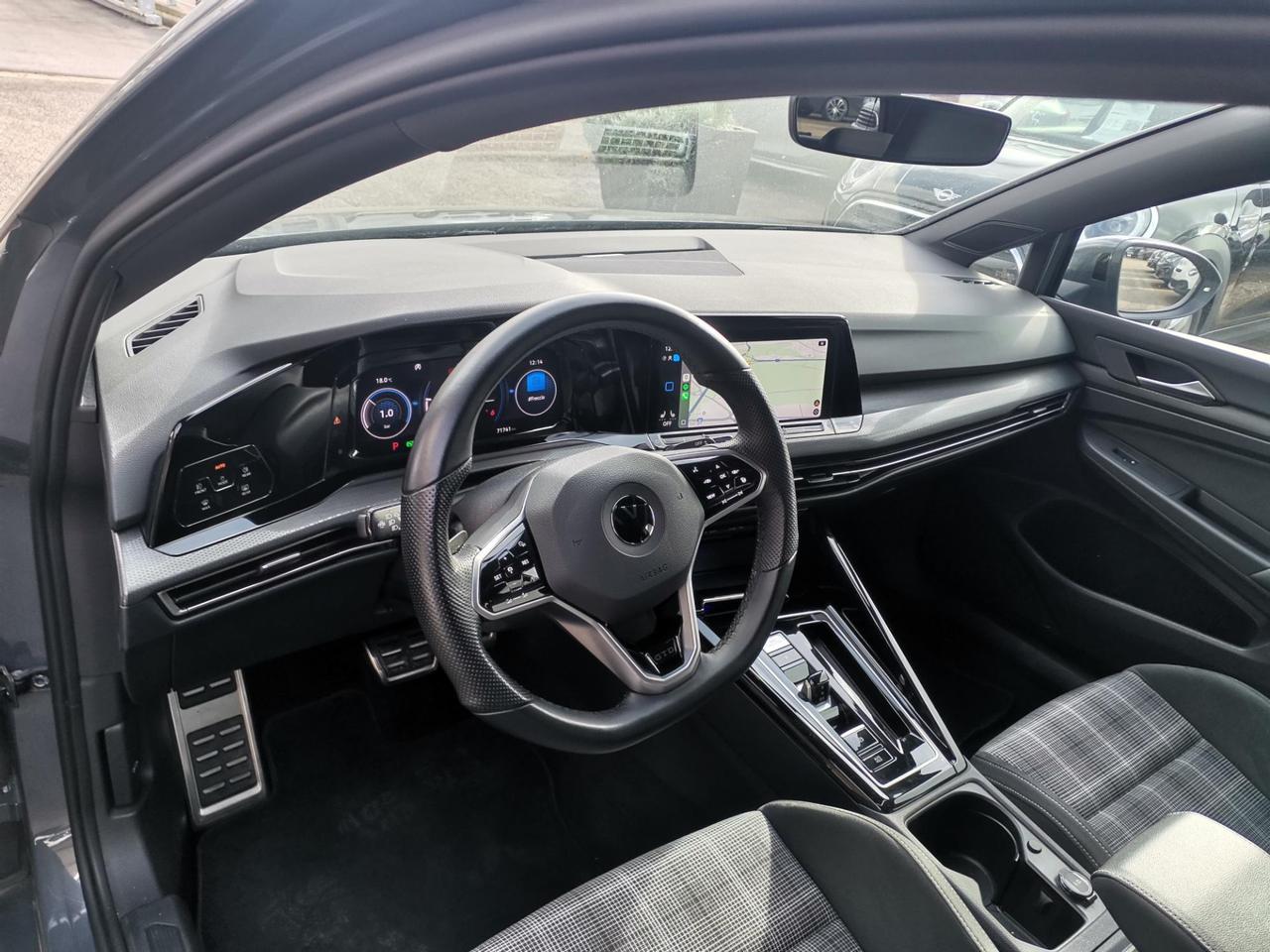 Volkswagen Golf 2.0 tdi GTD 200cv dsg