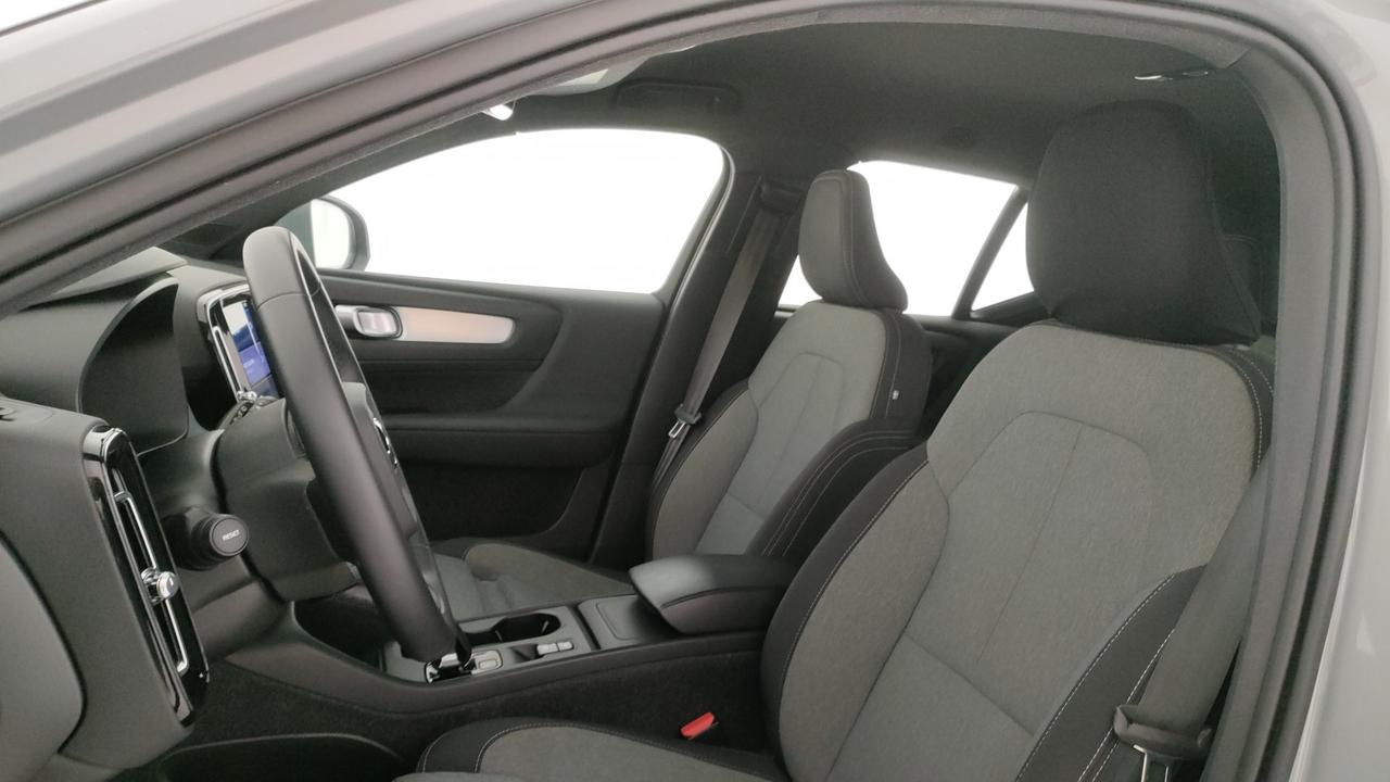 VOLVO XC40 2.0 b3 Essential auto