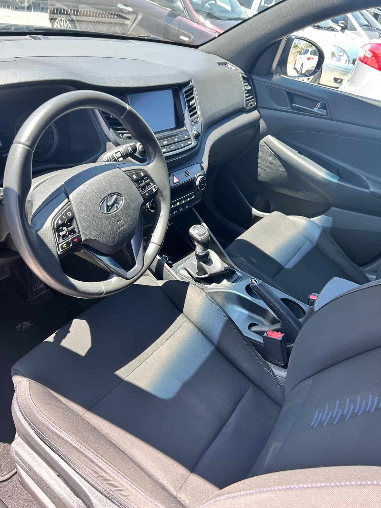 Hyundai Tucson 1.7 CRDi Sound Edition