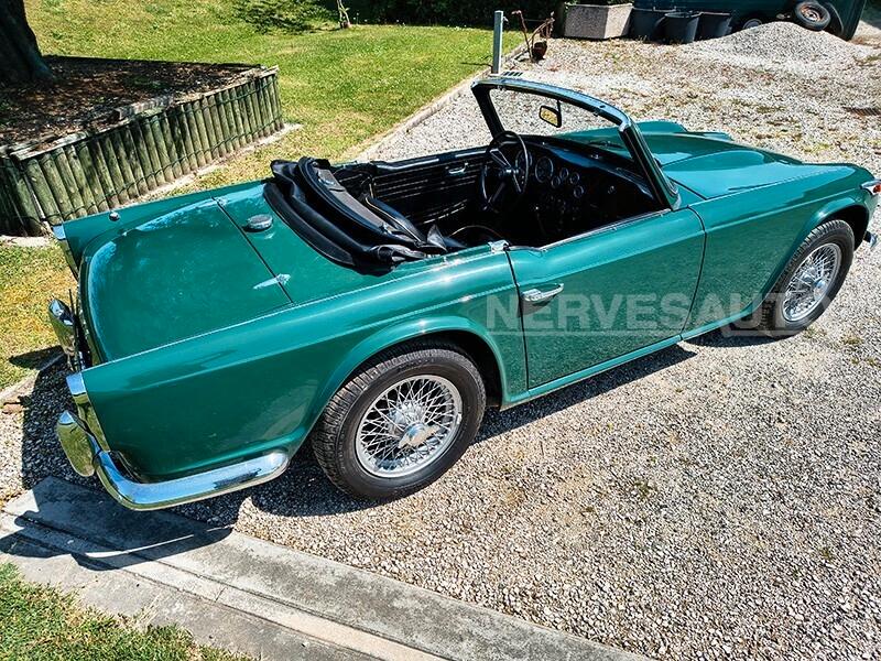Triumph TR4 IRS Verde inglese | 1966 ASI Guida sinistra 2138 cc Ducati Bologna