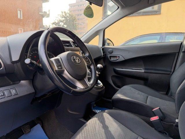 TOYOTA Verso-S 1.3 MT Active