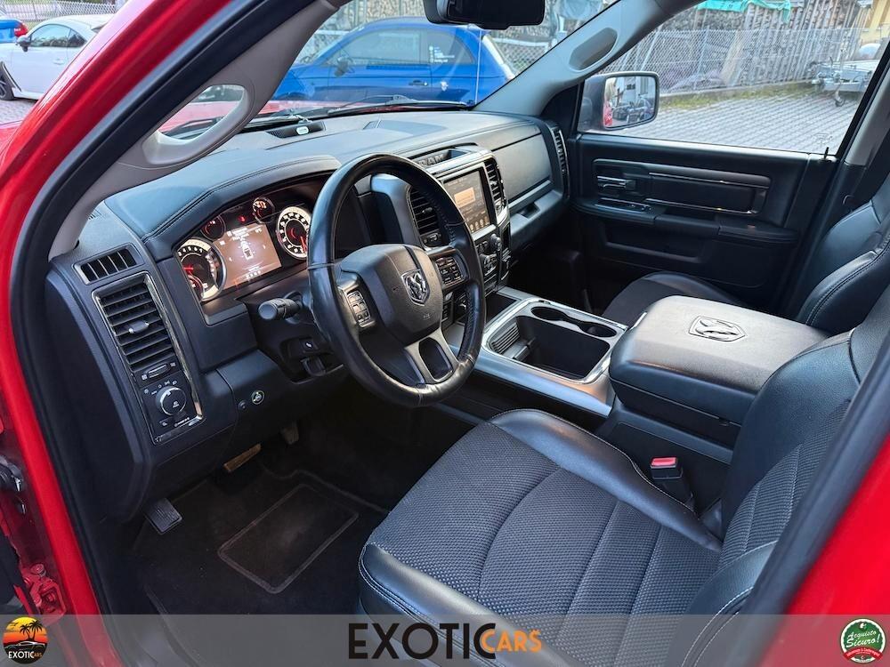 Dodge RAM 5.7 HEMI V8 Pickup