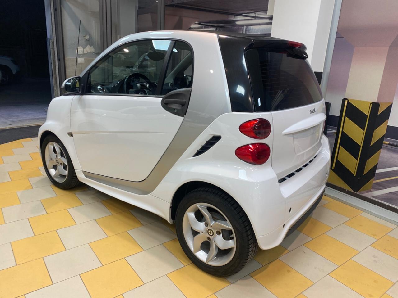 Smart ForTwo 1000 52 kW MHD coupé pulse