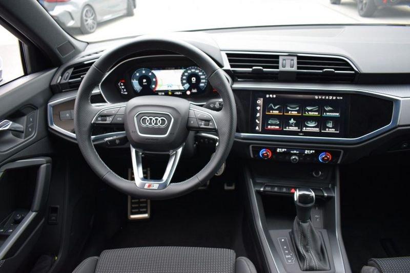 Audi Q3 40 TDI S line QUATTRO da 439 euro al mese
