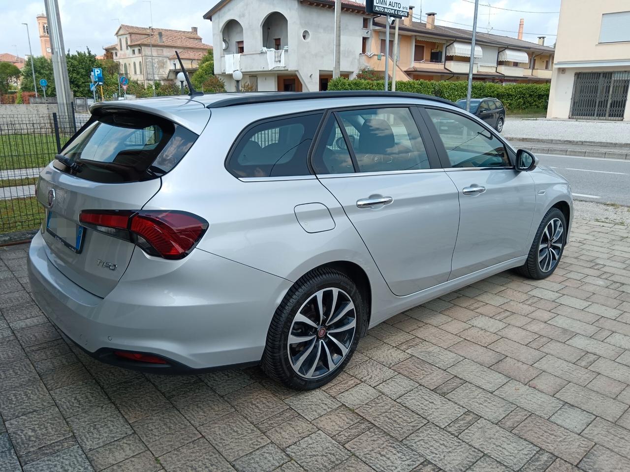 Fiat Tipo 1.6 Mjt S&S SW Lounge