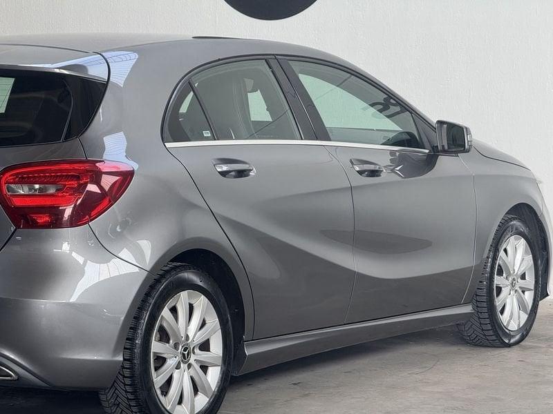 Mercedes-Benz Classe A A 160 d Sport AUTOMATICA NEOPATENTATI CRONOLOGIA TAGLIANDI