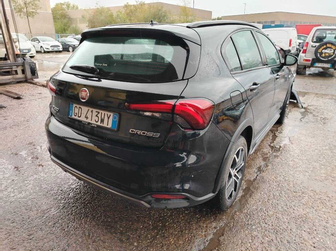 Fiat Tipo 1.0 Cross 100cv