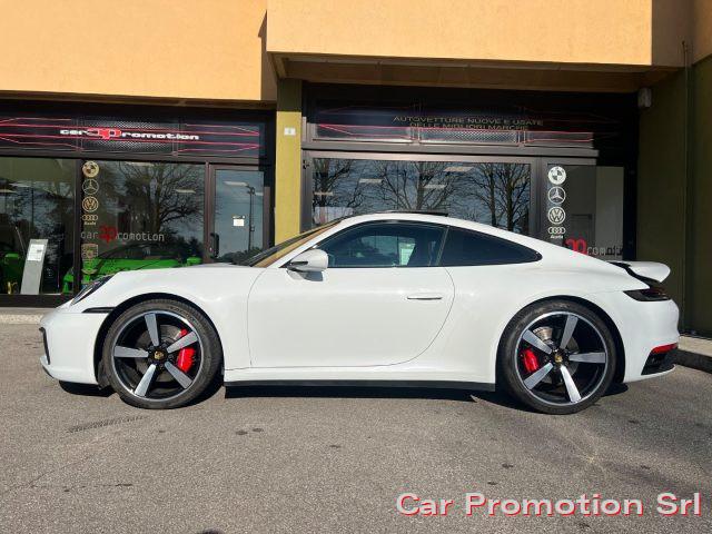 PORSCHE 992 Carrera 4S