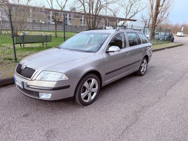 Skoda Octavia 2.0TDI- UNICO PROPRIETARIOOOO!!