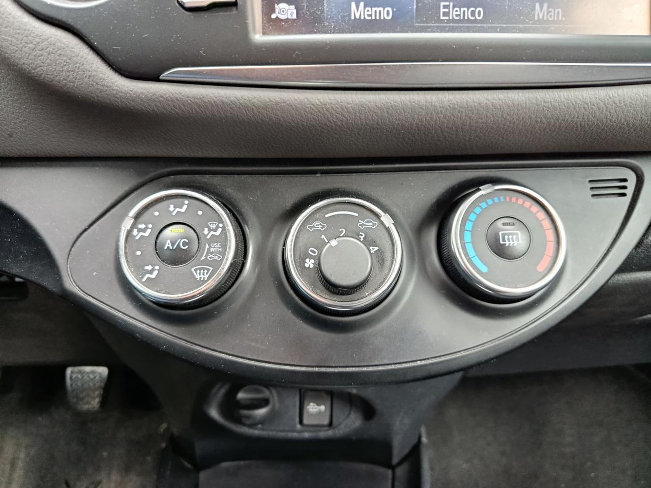 Toyota Yaris Active 1.0 VVT-i #7550