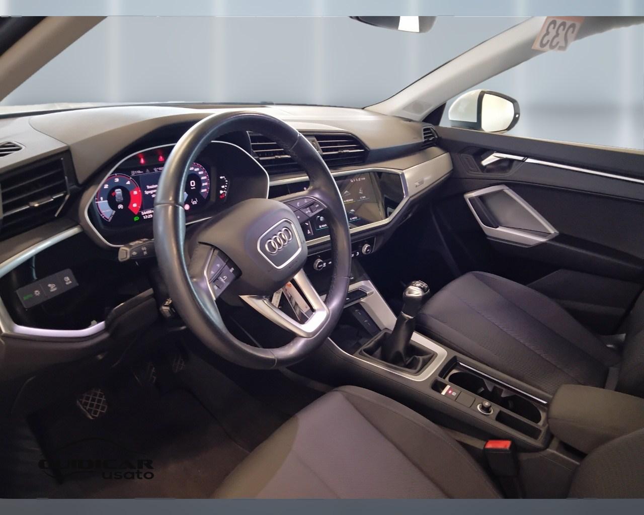AUDI Q3 II 2018 - Q3 35 2.0 tdi Business Advanced