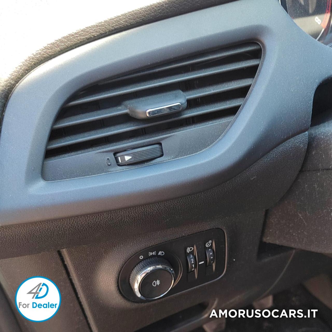 Opel Corsa 1.2 5 porte