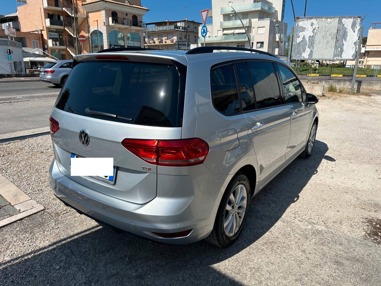 Volkswagen Touran 1.6 TDI Highline BlueMotion Technology