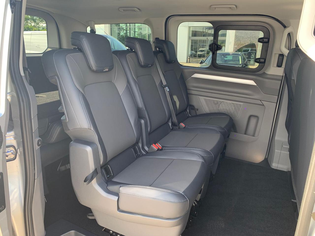 Volkswagen T6 Caravelle t7 2.0 tdi 150cv life p.c. auto