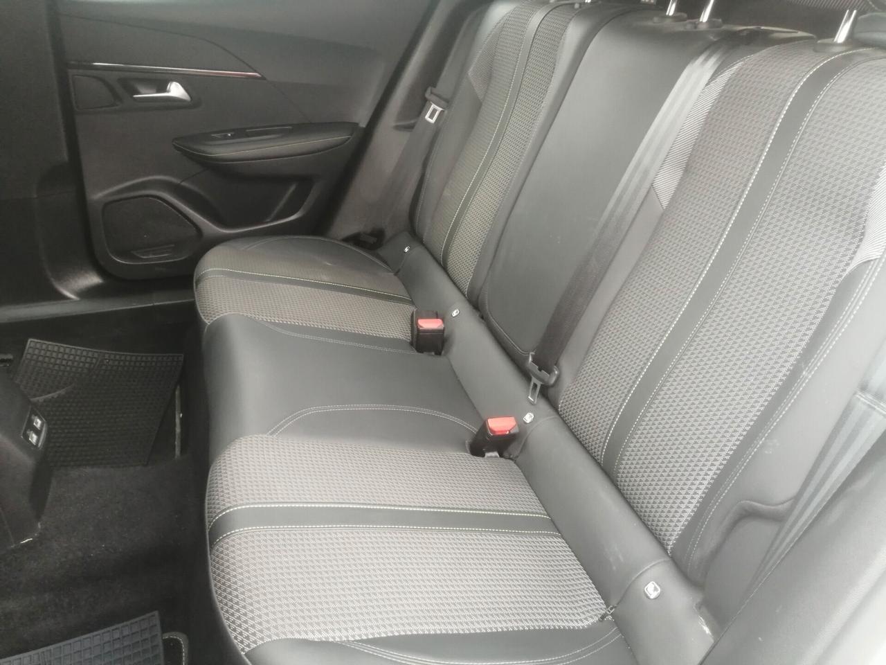 Peugeot 2008 BlueHDi 110 S&S Allure