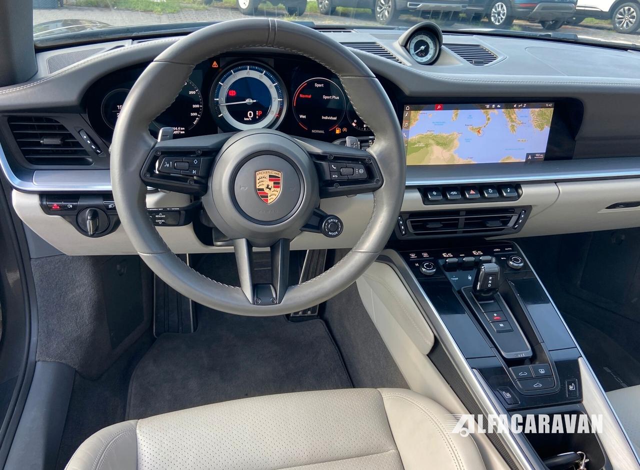 Porsche 911 992 Coupe 3.0 Carrera 4S auto