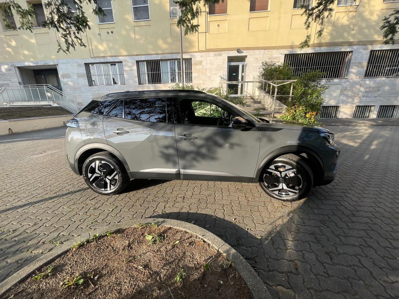 Peugeot 2008 Allure 1.2 PureTech 100 #5940