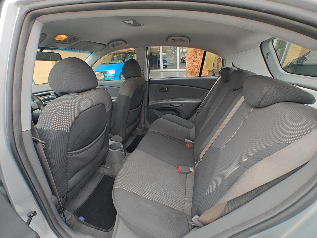 Kia Rio 1.5 16V CRDi 5p. EX Challenge