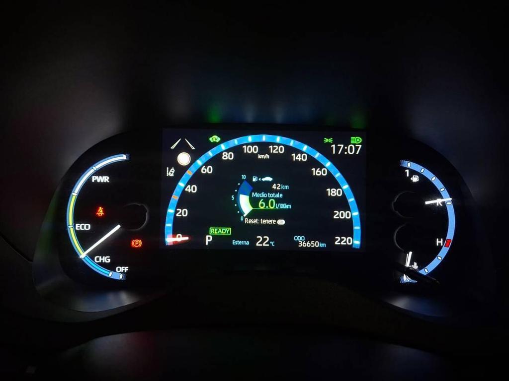 Toyota Yaris Cross 1.5 H Lounge FWD E-CVT