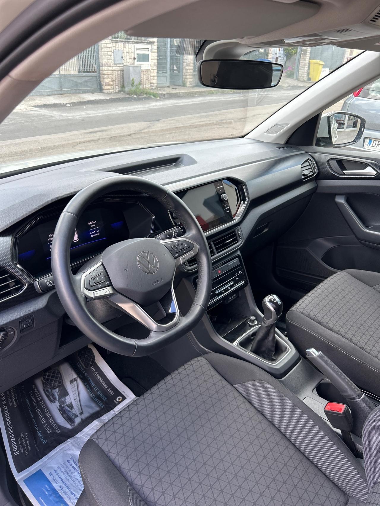 Volkswagen T-Cross 1.0 TSI-2024