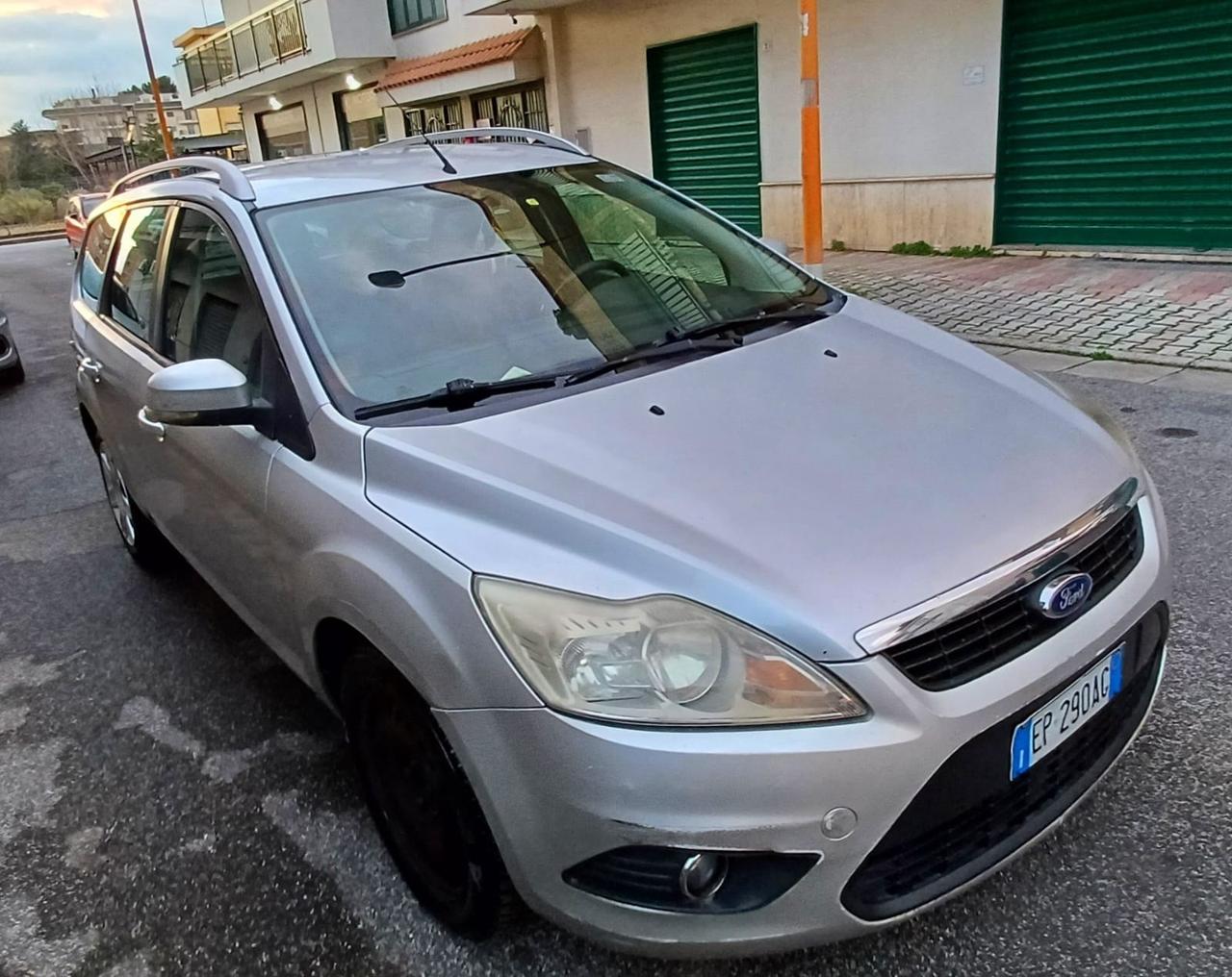 Ford Focus 1.6 (115CV) 5p. Bz.- GPL Titanium