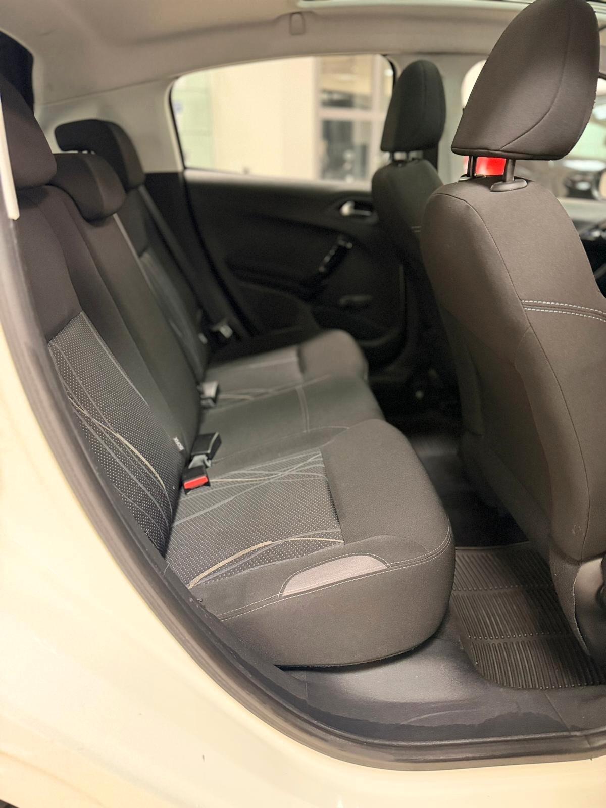 Peugeot 208 1.6 VTi 120 CV 5 porte Allure