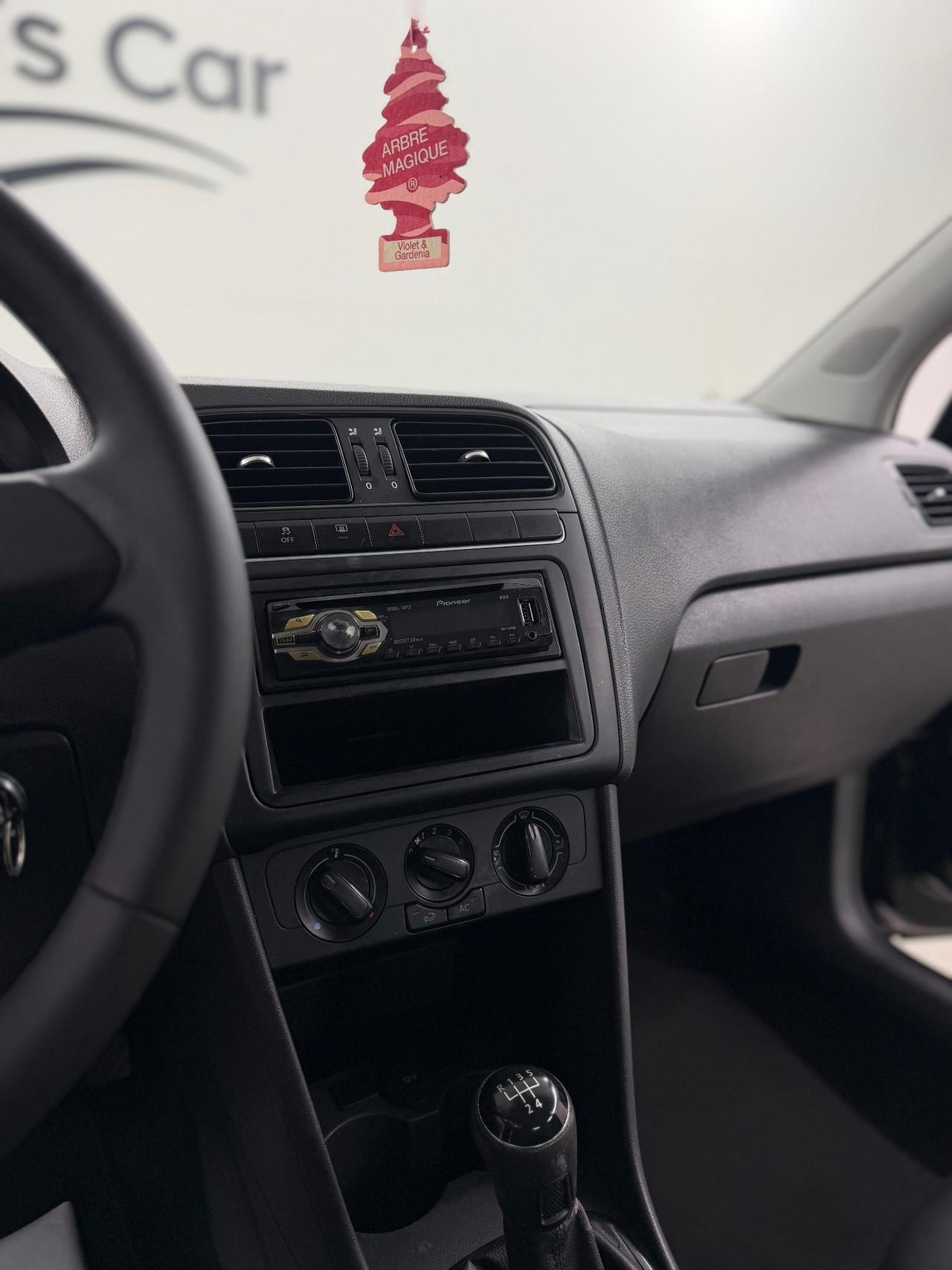 VOLKSWAGEN POLO (anno 2012)