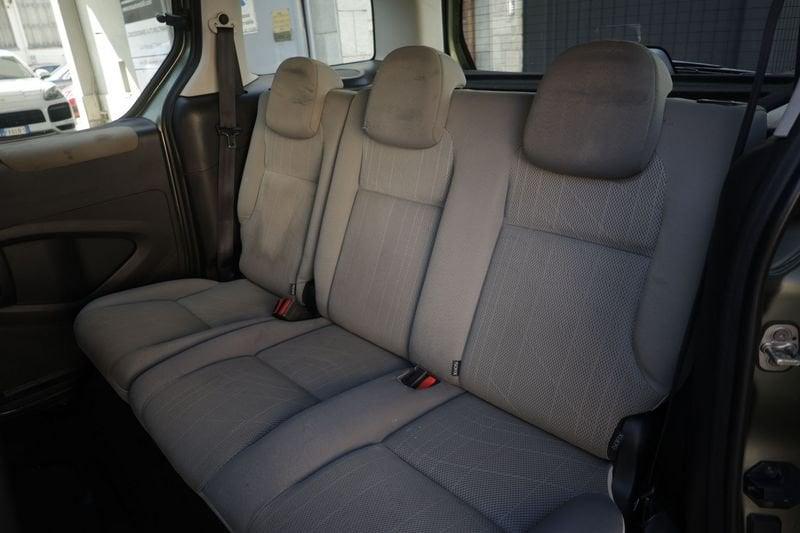 Peugeot Partner Peugeot Partner Tepee 1.6 hdi Premium 90cv 66KW ANNO 2011