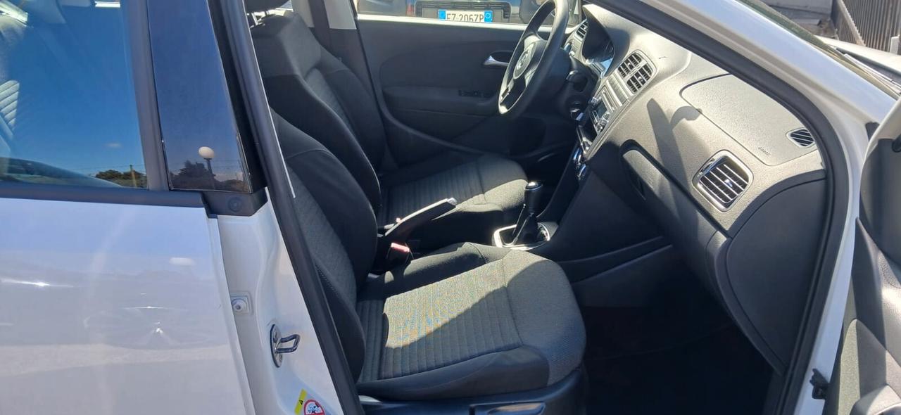 Volkswagen Polo 1.2 TDI Comfortline - 2014