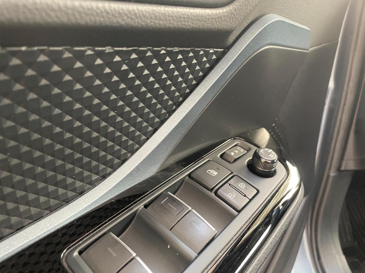 Toyota C-HR 1.8 Hybrid E-CVT Lounge