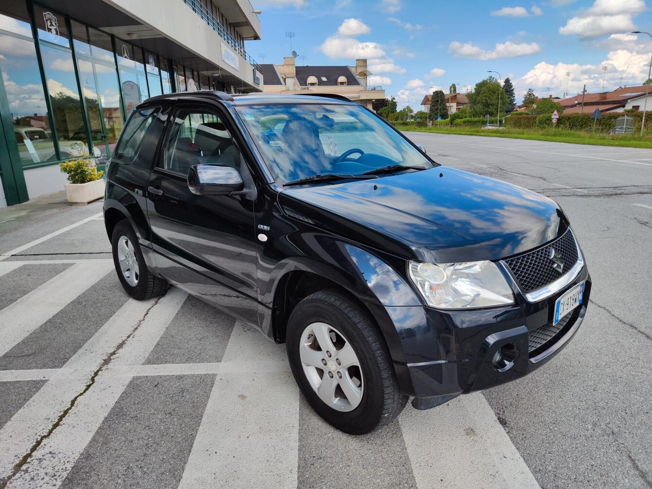 Suzuki Grand Vitara 1.9 DDiS 3 porte