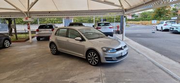 Volkswagen Golf 7 1.6 TDi 105cv HighLine