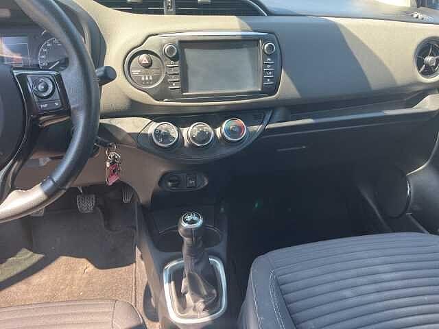 Toyota Yaris 1.0 72 CV 5 porte Cool