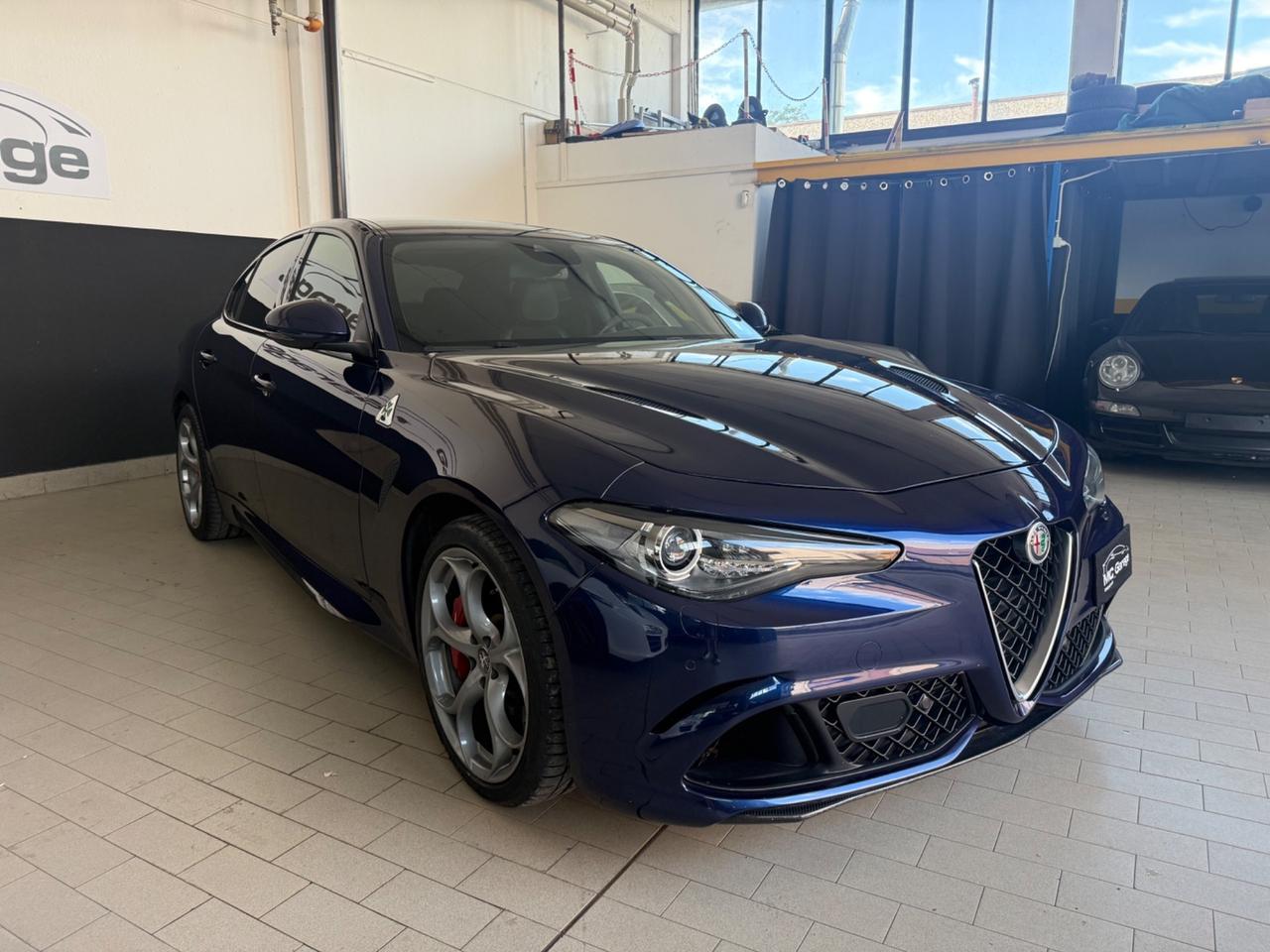 Alfa Romeo Giulia 2.9 V6 Bi-Turbo AT8 Quadrifoglio