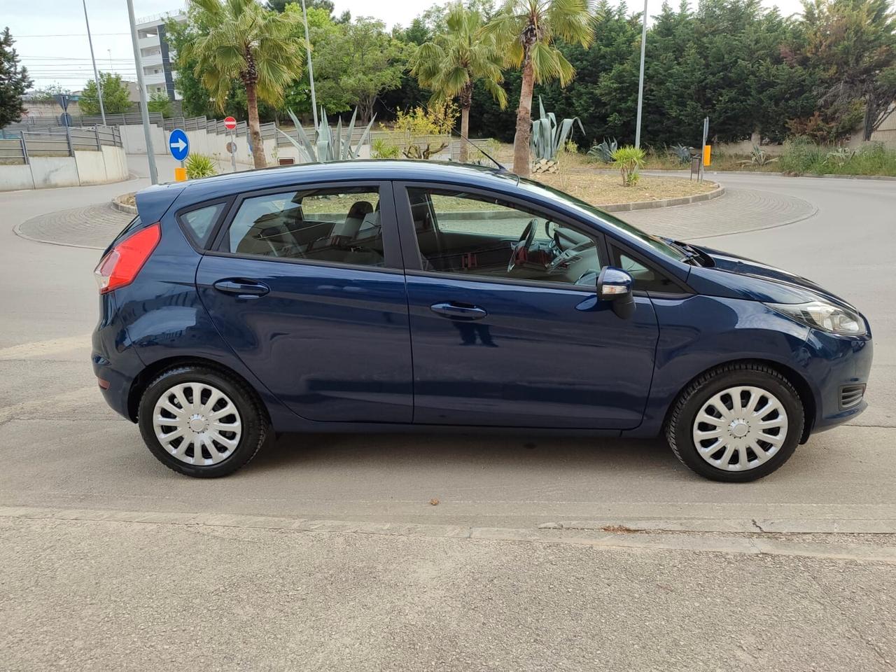 Ford Fiesta 1.5 TDCi 75CV Business!!