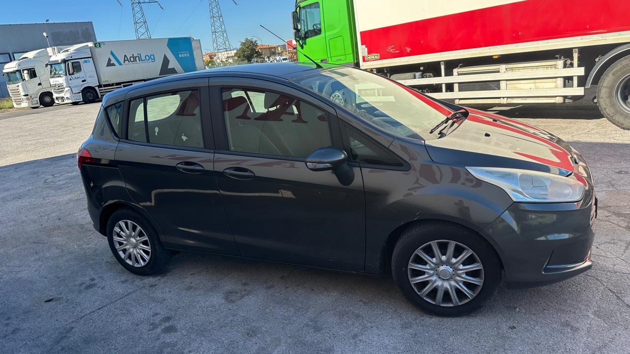 Ford B-Max 1.5 TDCi 75 CV Business Titanium