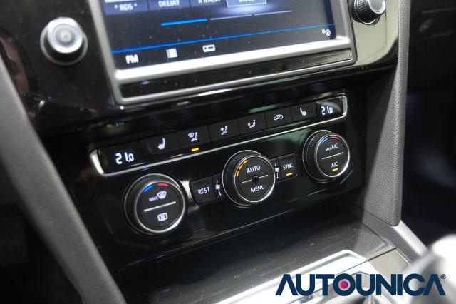 VOLKSWAGEN Passat Variant 2.0 TDI 190 CV DSG HIGHLINE BMT FARI LED