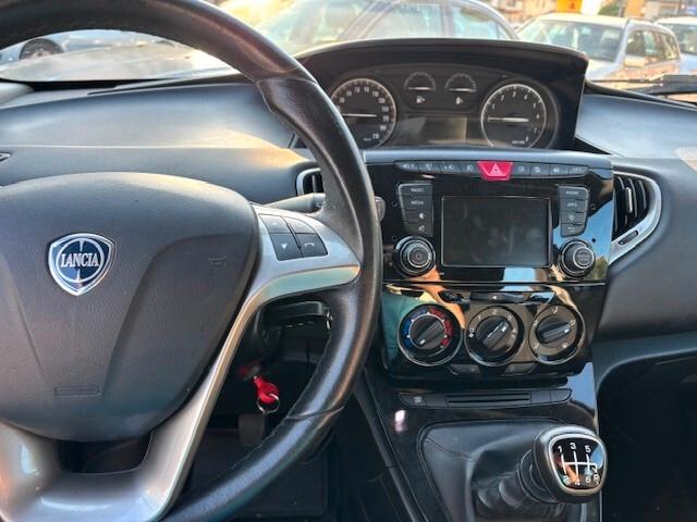 Lancia Ypsilon Neopatentato Anche permuta