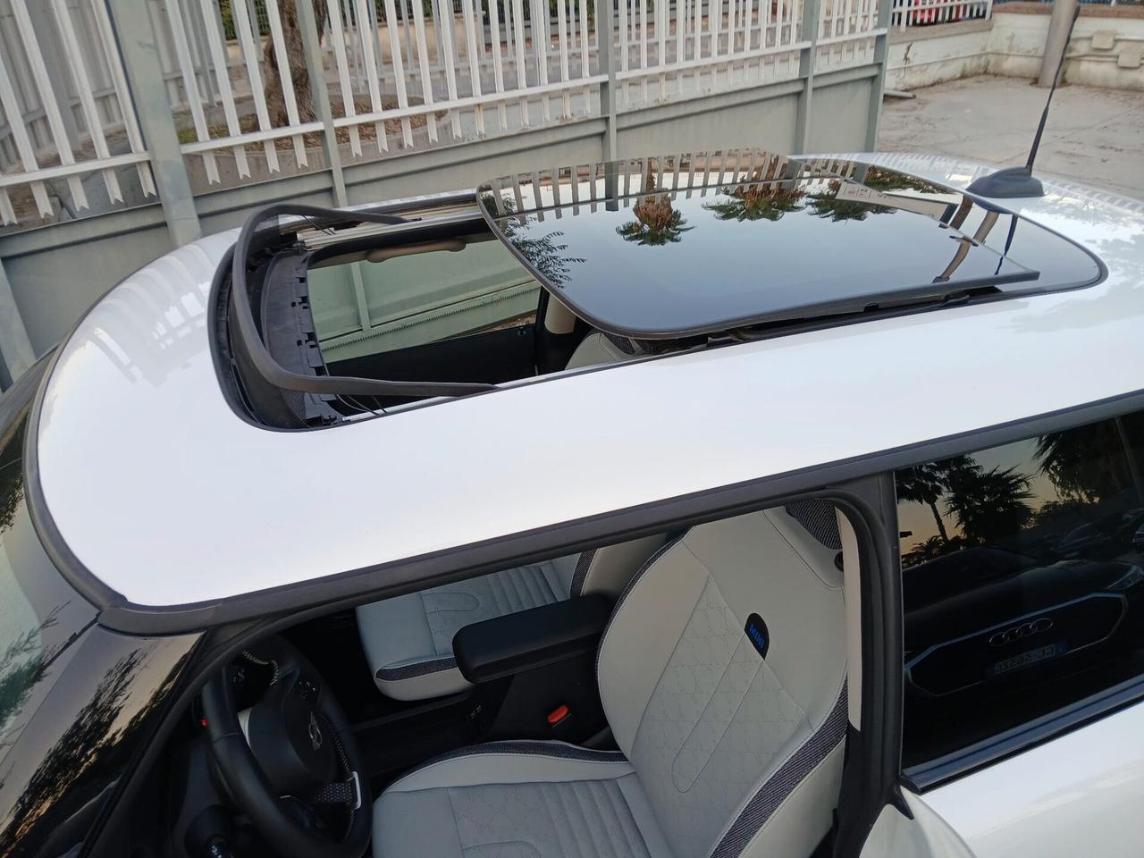 Mini Cooper C Favoured