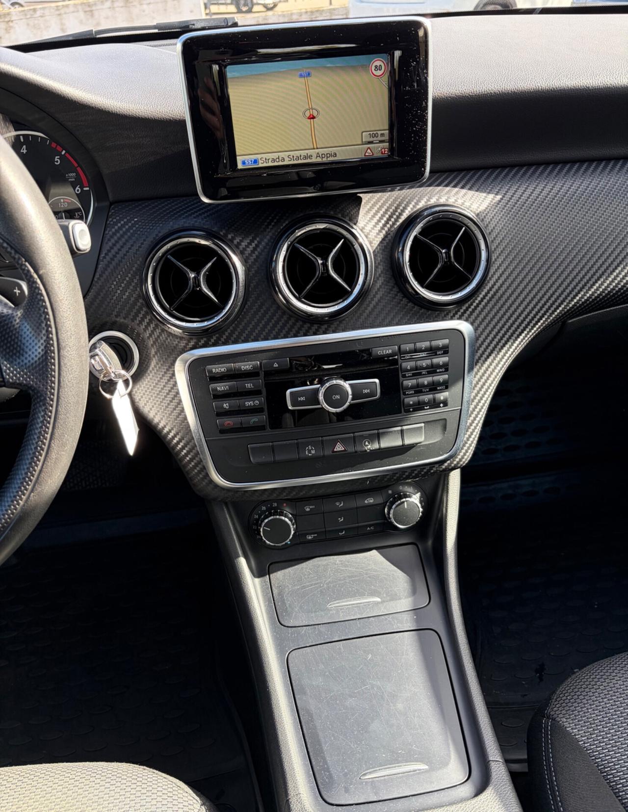 Mercedes-benz GLA 180 d Business