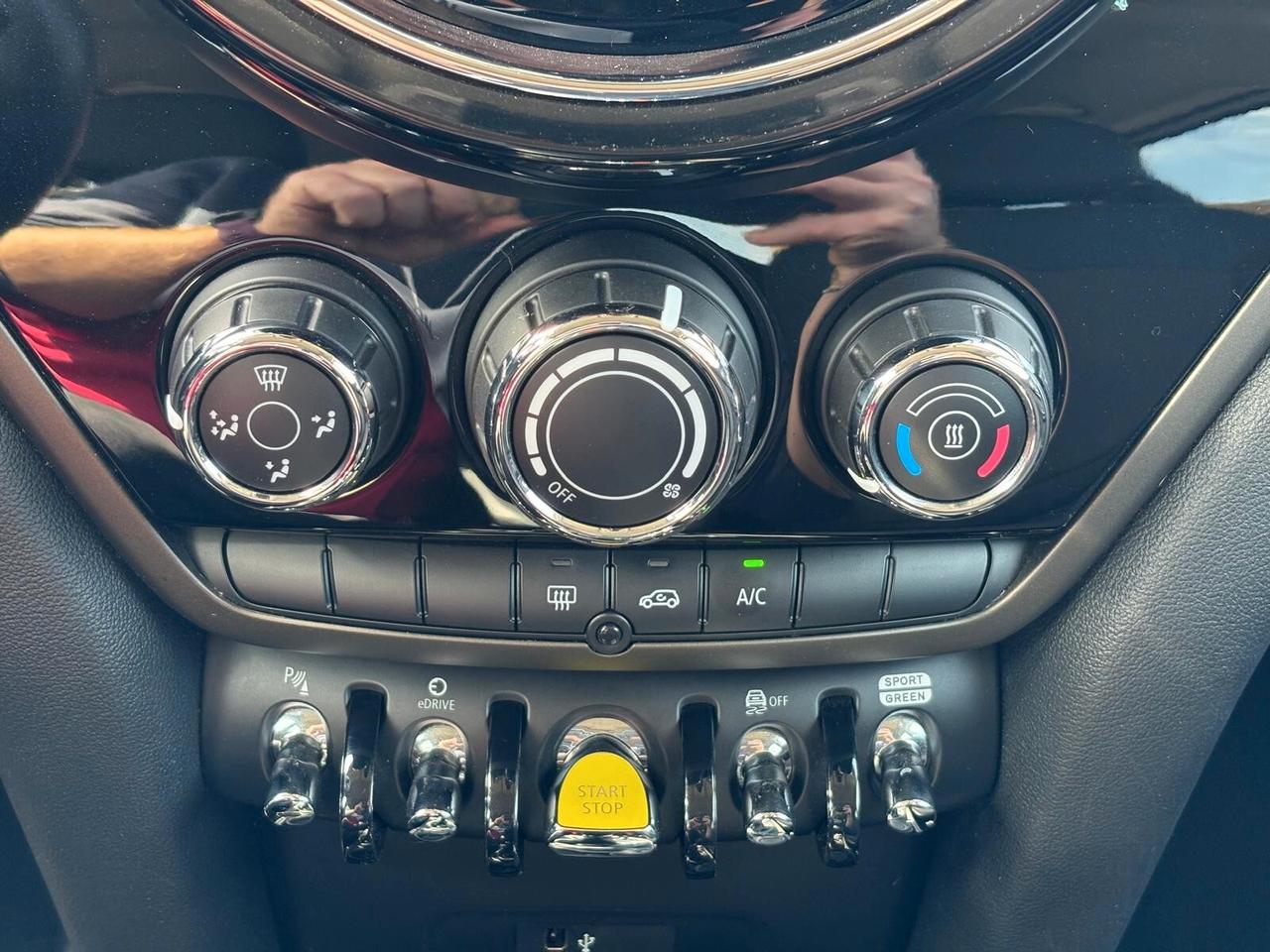 Mini Cooper Countryman 1.5 SE Hype ALL4 Automatica